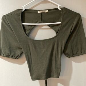 Juniors medium heart & hips crop top